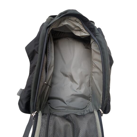 Osprey Porter 46L Travel Backpack [Dark Green/Grey] - Picture 11 of 16